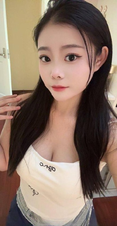 坂田兼职嫩妹竹竹