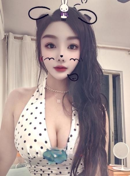 极品美艳绿茶插入就浪叫