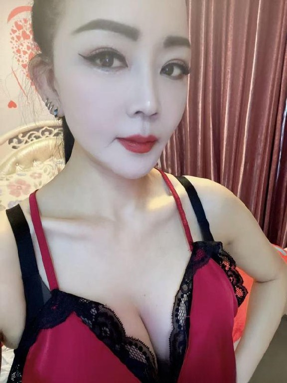 花果园妩媚少妇沐子