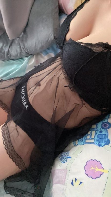 海珠大奶舌吻老师