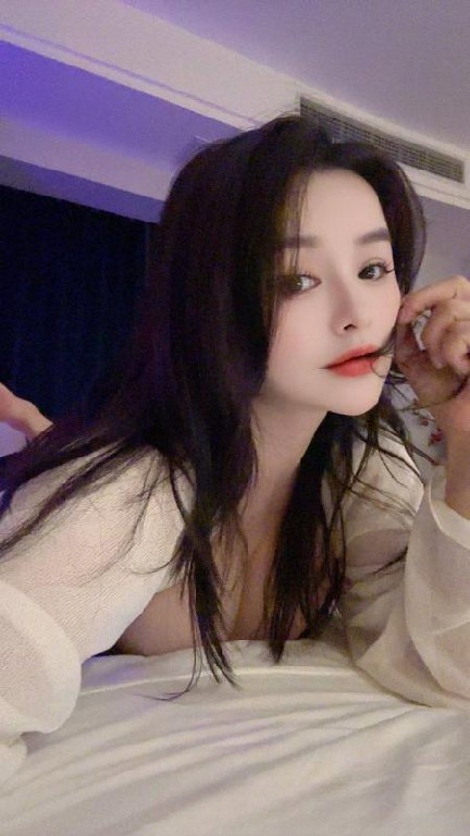 武侯服务系大奶御姐