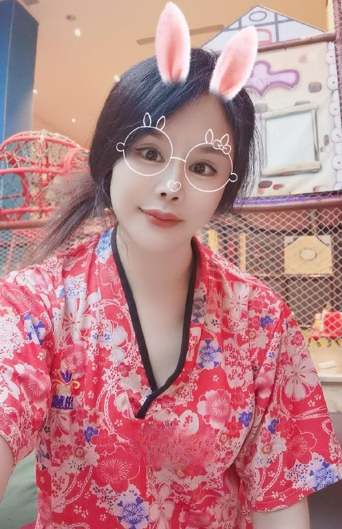 反差妹 粉嫩水多