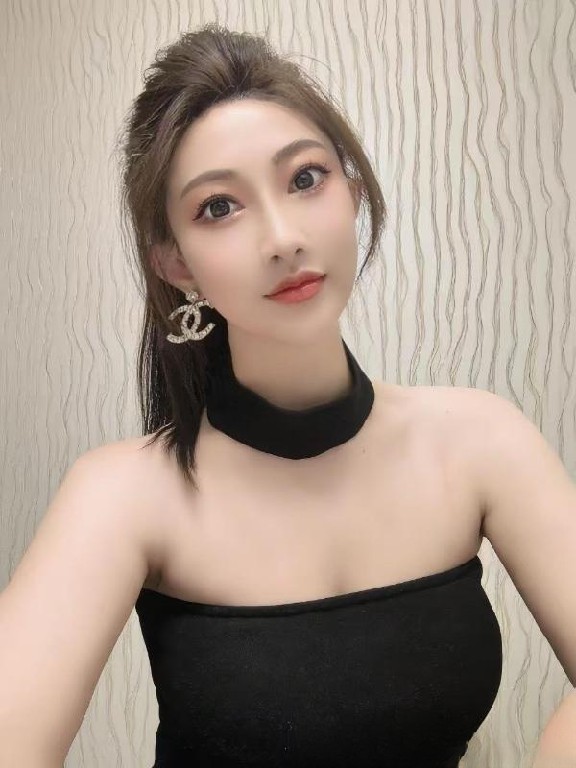 身材超好的小维老师