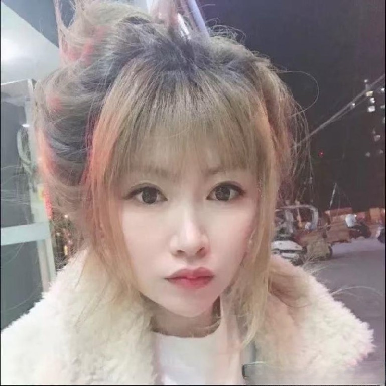 长腿兼职美熟女