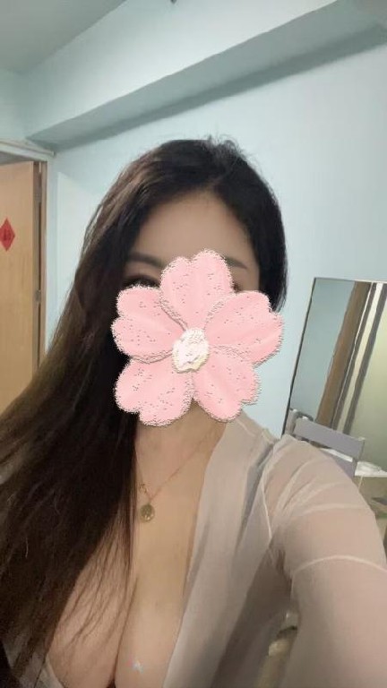 后入性感翘臀骚妹