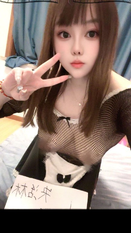 大胸大白腚嘟嘟