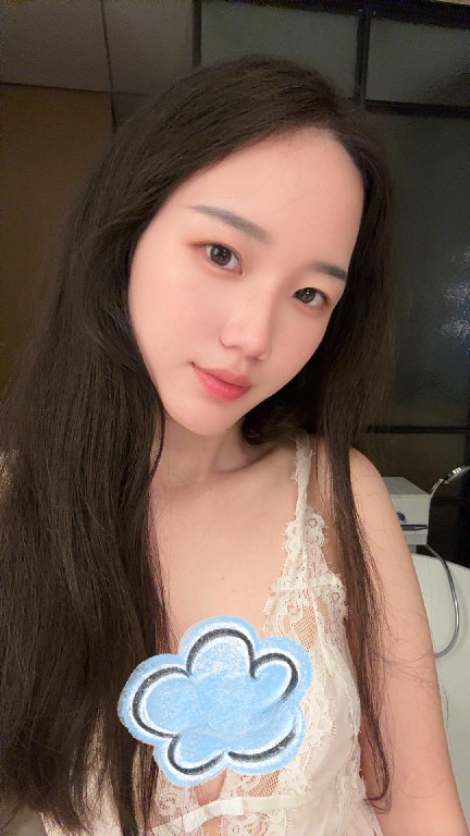 宝安嫩妹模特娜美