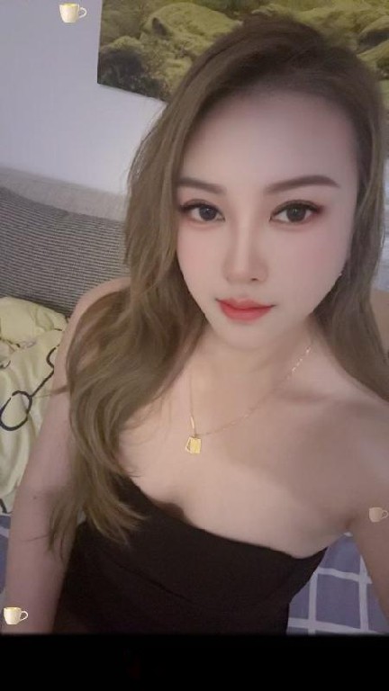 天河气质巨乳少妇馨儿