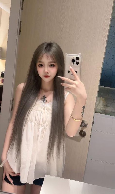 颜值嫩妹鬼鬼老师