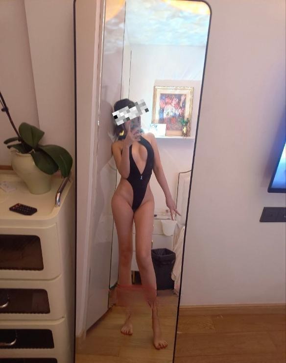 丰乳口活超棒小骚货