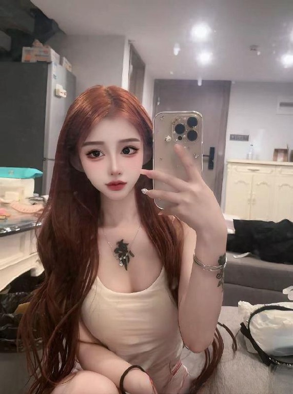 颜值嫩妹鬼鬼老师