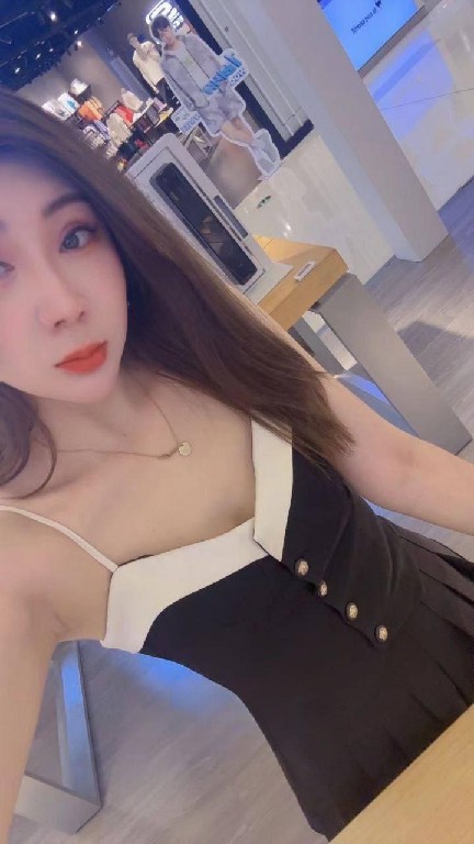 大长腿最嫩紧逼