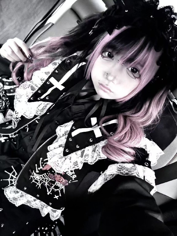 地雷系二次元萝莉，可以gj，sm