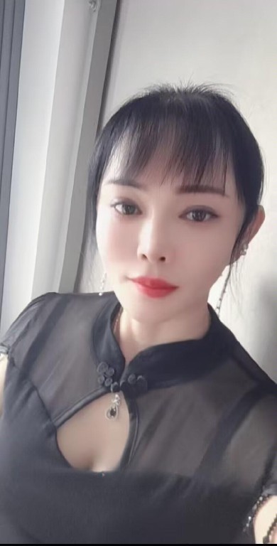 服务系大奶骚姐姐