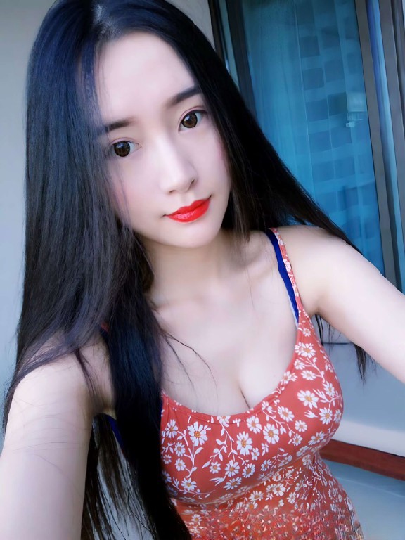 性感美乳小姐姐