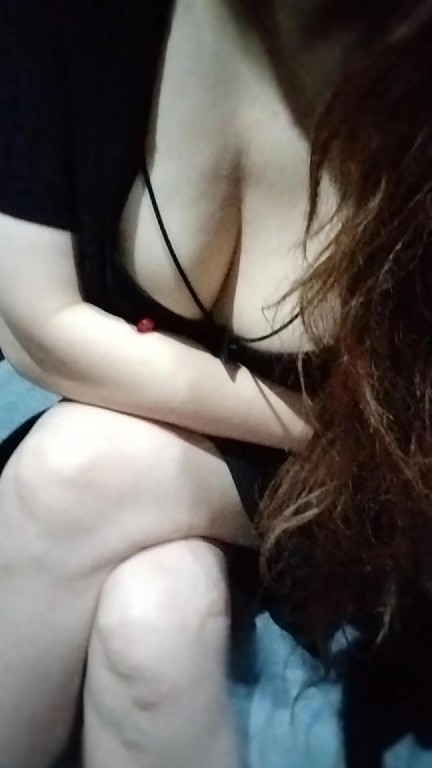 性价比大胸喷水骚货