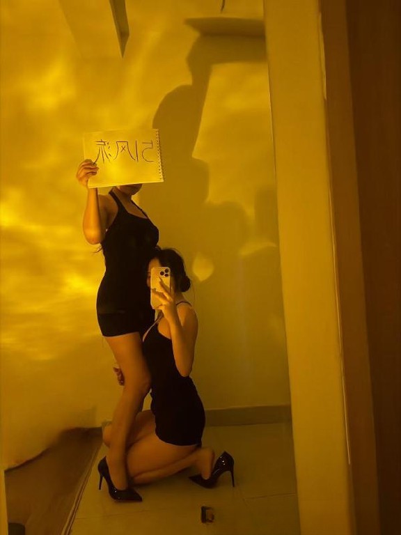 双飞中项两姐妹体验