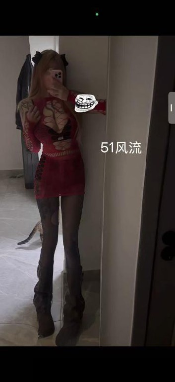 河北大奶丰臀妹子