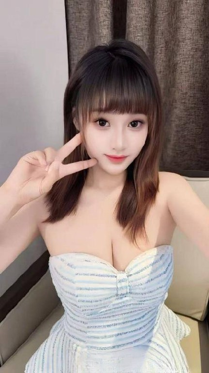 服务到位高挑妹子