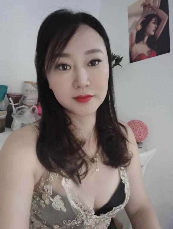 服务很厉害的东北熟女