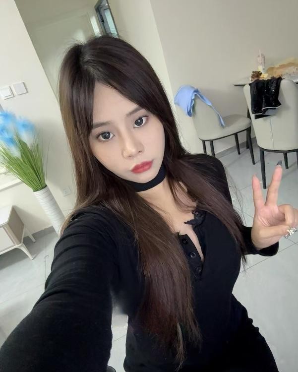 南京嫩妹身材苗条颜值