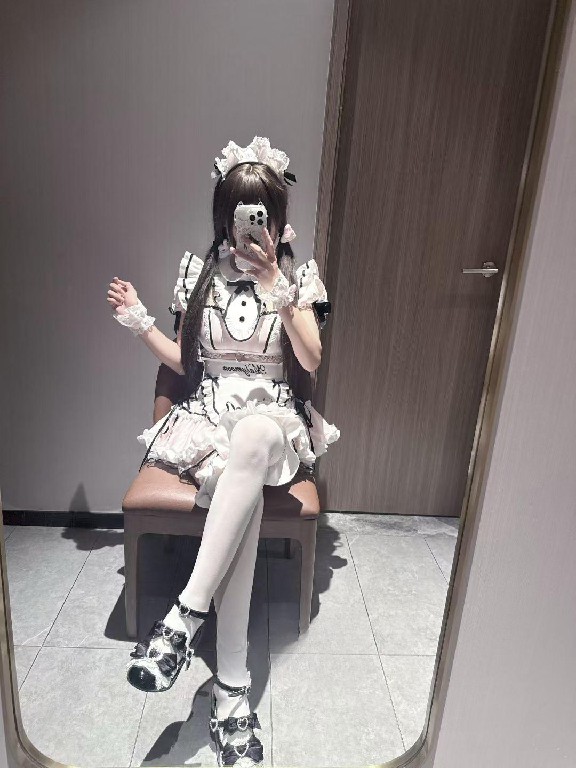 江宁玩Cos的妹妹