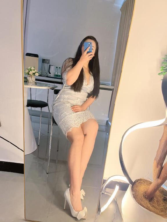 邻家姐姐小少妇