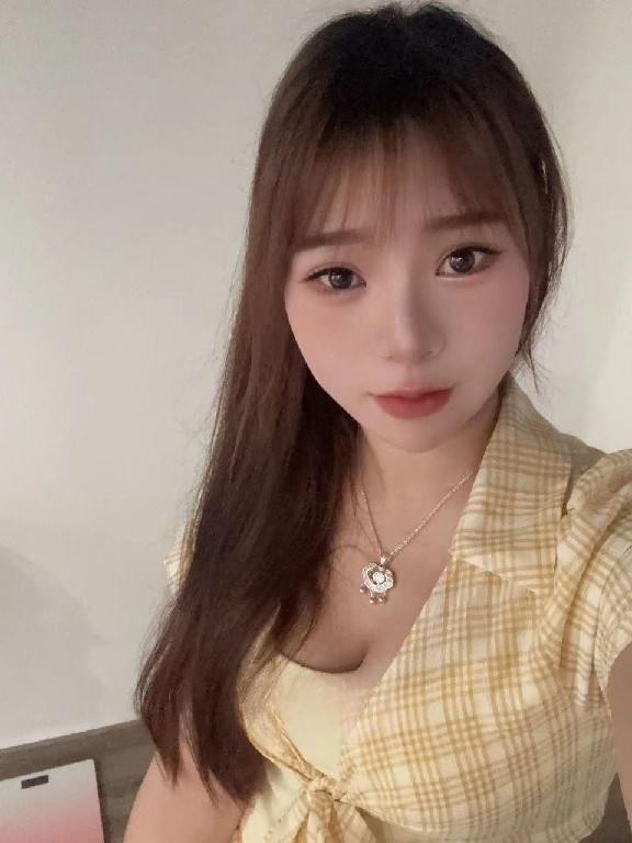 西安约白嫩小新人