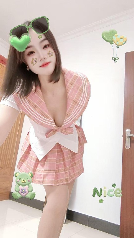 年轻20出头鲍鱼粉粉嫩嫩的