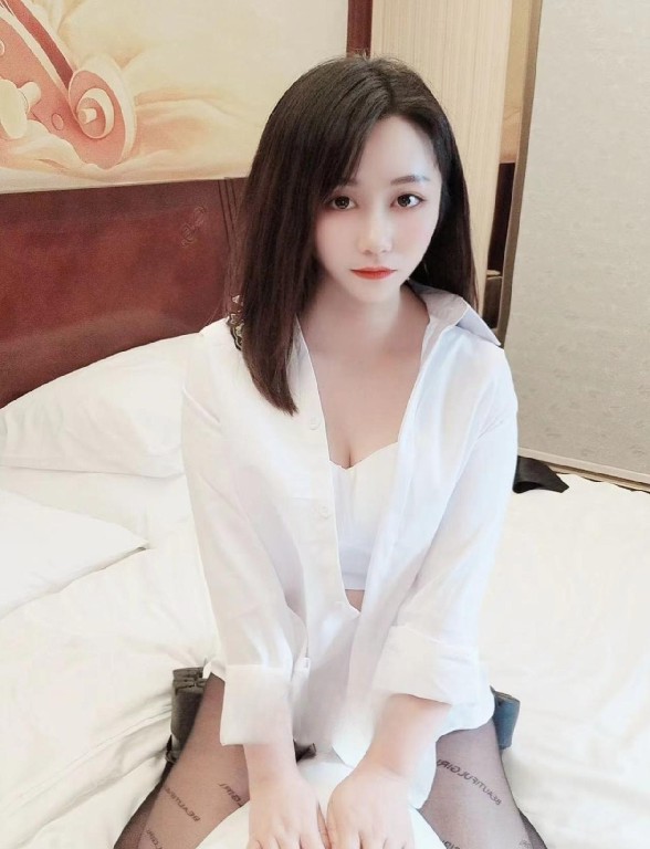 女上位 妩媚多汁的妹妹