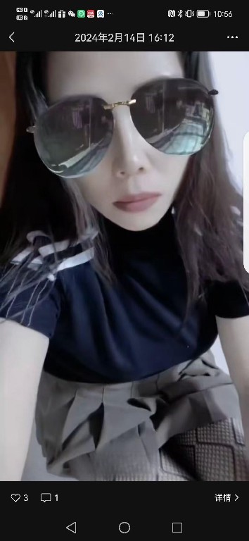 熟女丽丽，还是很不错的，属于风韵犹存类型