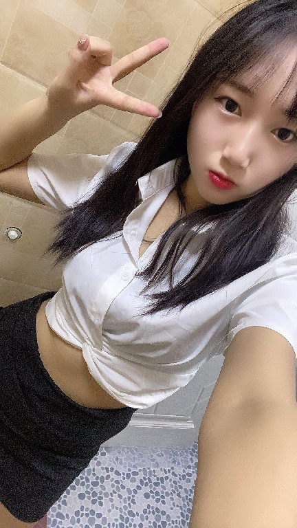 清纯反差淫水泛滥