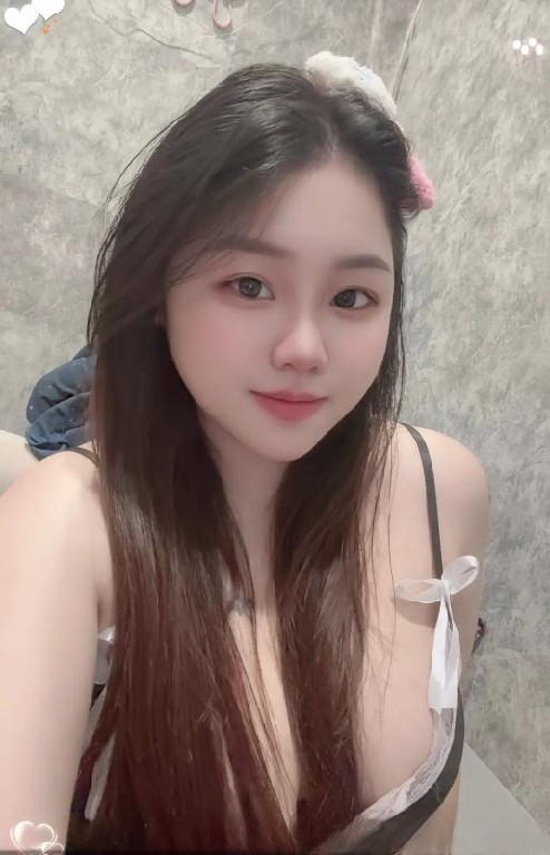 道里微胖巨乳精神小妹