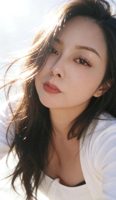 妩媚风情大奶少妇