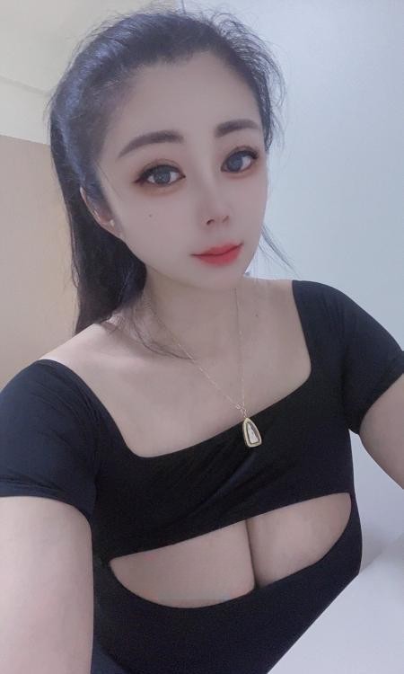 上海极品高挑嫩妹