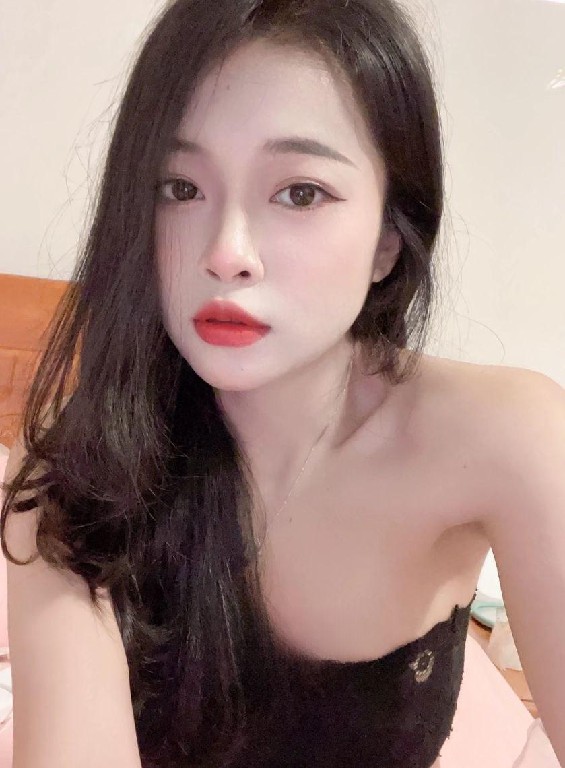 制服妹小穴粉嫩可上门