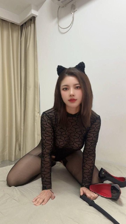 巨乳御姐活好姿势多