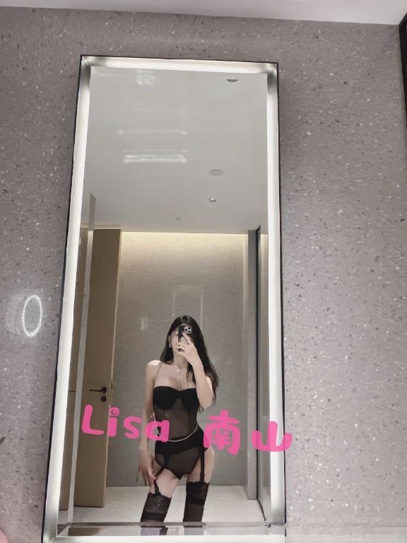 完美身材白虎御姐老师