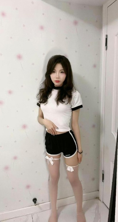 顺德蜜桃臀奶珠气质佳