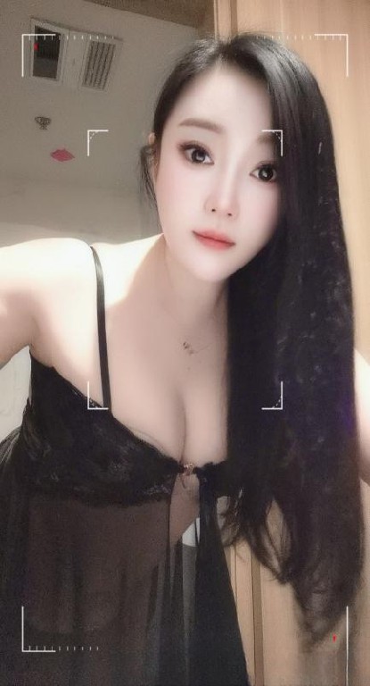 风骚妩媚型依晨儿