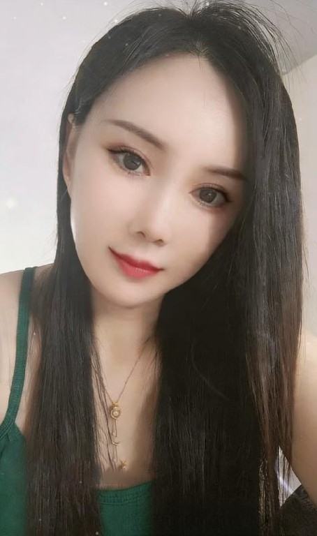 气质型美女米娜