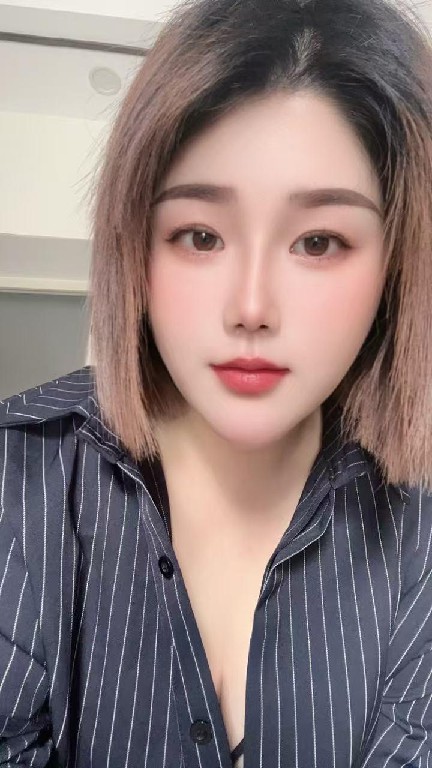 东门短发小少妇