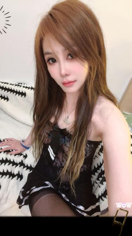 舌功了得的骚货沐晴