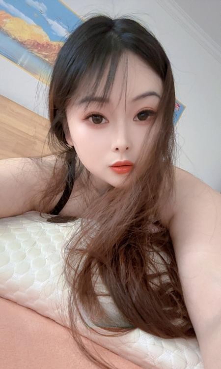 龙岗蛇腰女友萱萱