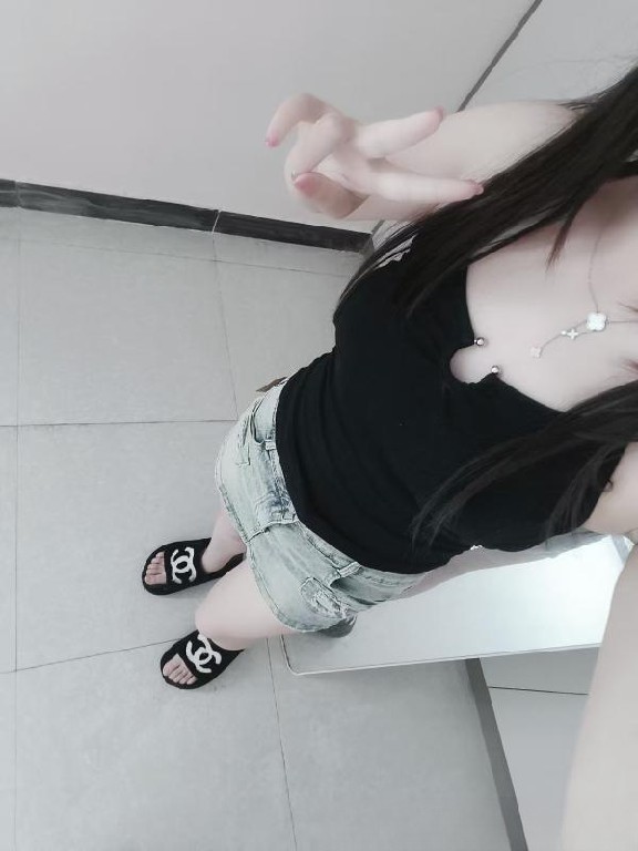 高新区年轻嫩妹