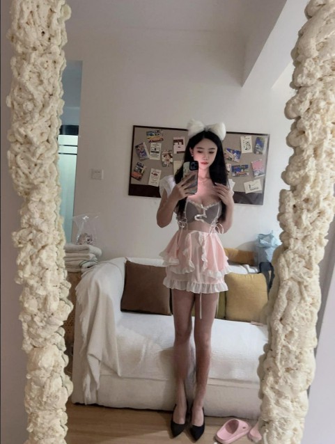 潮喷性感红粉妹妹