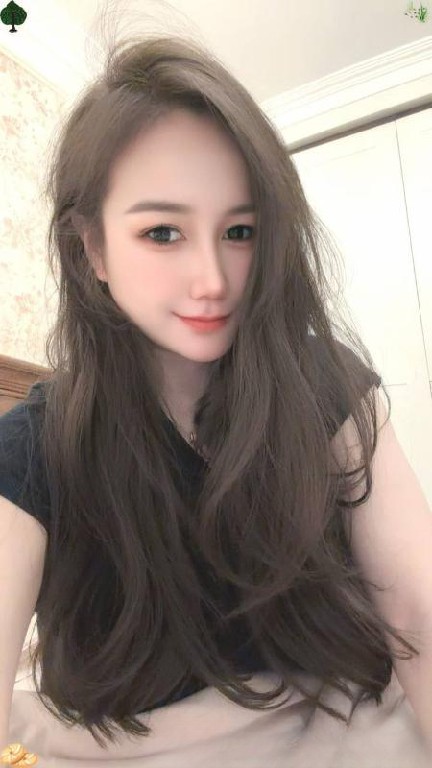 火辣身材混血颜值妹子