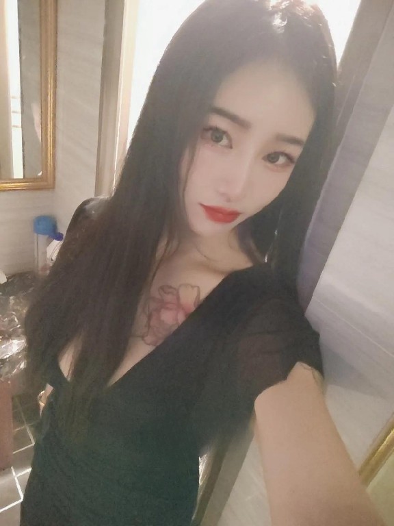 可三通调教的极品白虎妹子