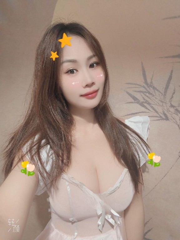 后门狂爆风骚少妇，值得一草！