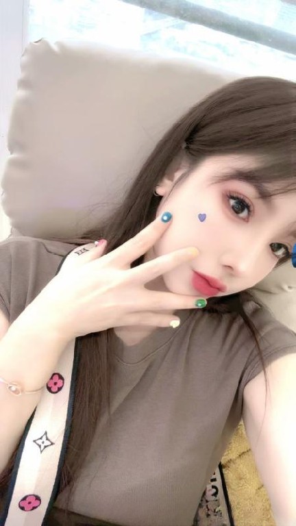 徐东高颜大熊小姐姐